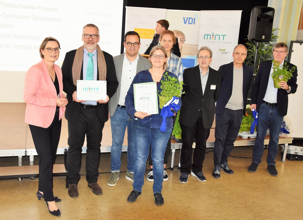 Mint Schule bis2025 Ehrung
